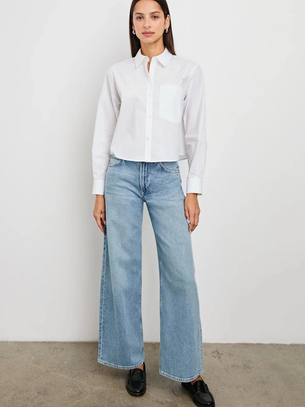 Rails Cropped Classic White Button-Down - Picture 2 of 7
